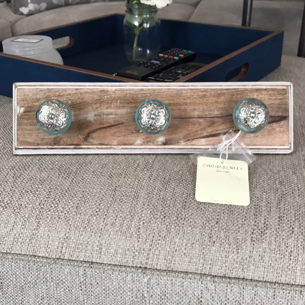 NWT Cynthia Rowley Jewelry Wall Decor
